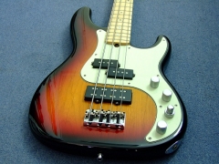 JAK NOWY Fender American Deluxe Precision Bass 4