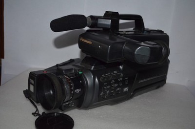 VHS Kamera PANASONIC M25 made in JAPAN FVat