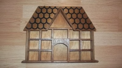 Drewniana półka domek na miniaturki lub drobiazgi