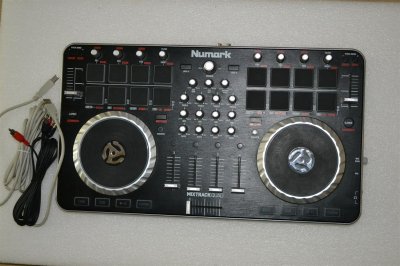 Numark Mixtrack Quad 4-Kanal DJ Kontroler