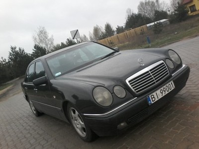 Mercedes W210 3.0D ZADBANY!!!!