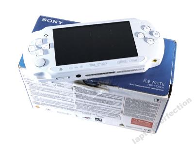 KR0963 Konsola Sony PSP E1004 IW Uszkodzona
