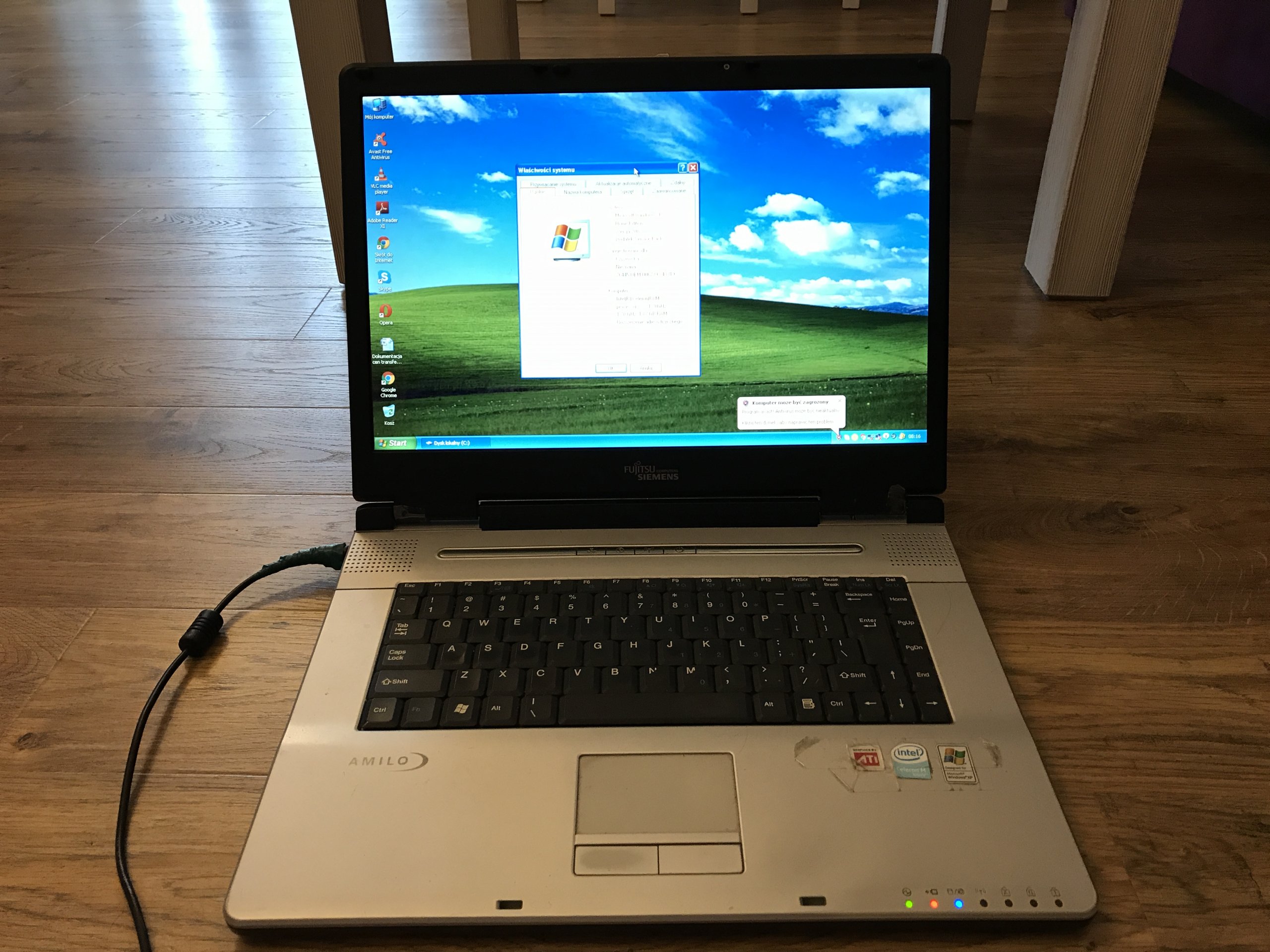 Laptop Fujitsu Siemens L1310G, 2GB RAM, Windows XP