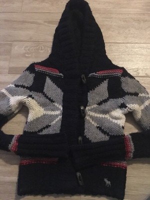 Gruby sweter abercrombie&amp;fitch z kołkami, nowy