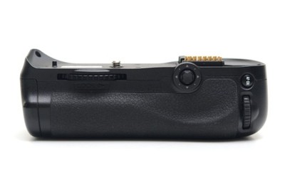 Oryginalny grip Nikon MB-D10 do D300, D300s,D700