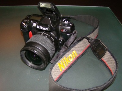 Lustrzanka analogowa Nikon N80 + Nikkor 28-80