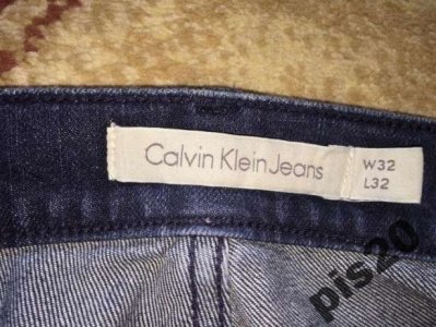 Oryginalne spodnie jeansy Calvin Klein 32/32