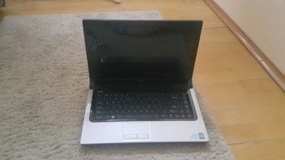 Niesprawny laptop Dell Studio 1555