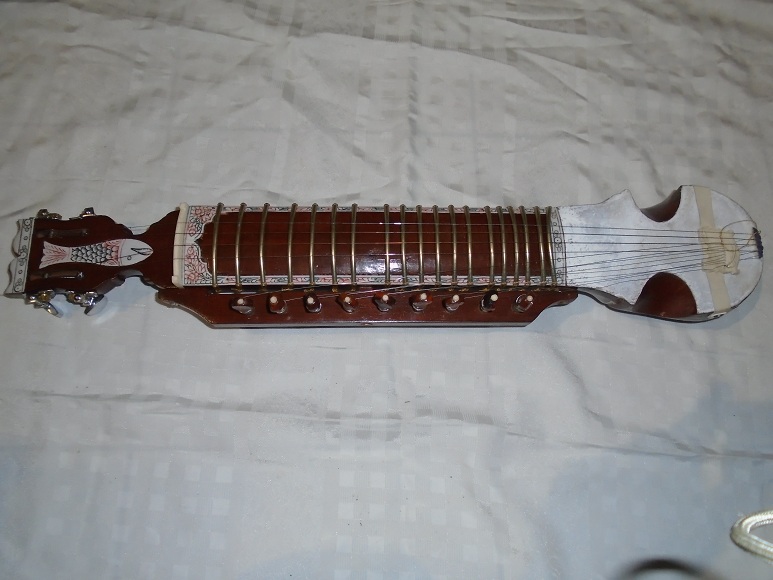 Orientalny Instrument Muzyczny Strunowy Drewniany 7025596829 Oficjalne Archiwum Allegro