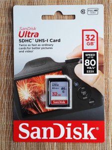 Sandisk Ultra SDHC  UHS-1 Card 32GB - nowa!