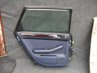 Tapicerka drzwi tył tylna lewa Audi A6 C5 kombi