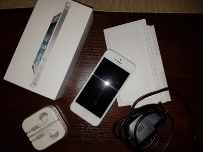 iPhone 5 32 GB biały