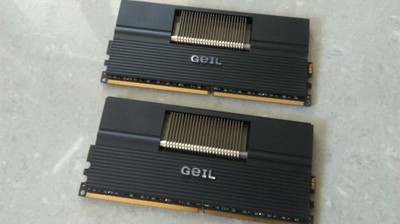 2 x 1GB Geil ddr2 PC2-8500 Super