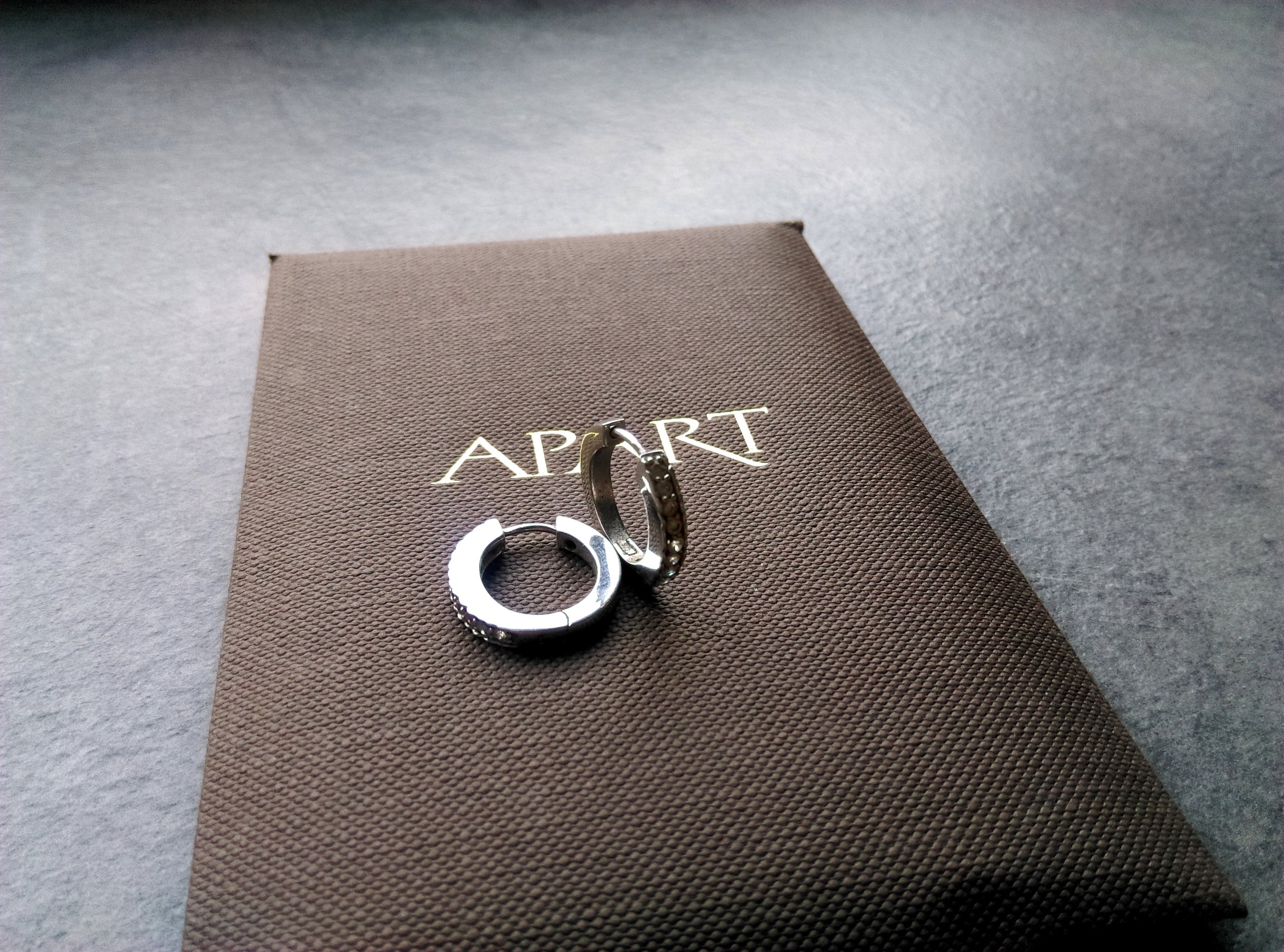 Kolczyki APART kółeczka cyrkonie srebro - 7008392995 - oficjalne archiwum  Allegro