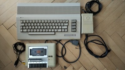 Commodore 64, C64 jednostka, zasilacz, magnetofon - 6896049844 - oficjalne  archiwum Allegro