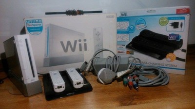 !! SUPER Konsola Nintendo Wii KOMPLET + DODATKI !!