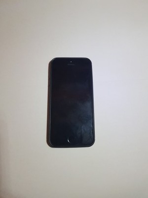 iPhone 5s Space Gray 32GB + etui GRATIS