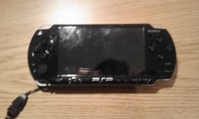 PSP SONY 2004 +6 GIER!!
