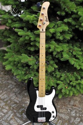 Cort Precision Bass 1981 rok