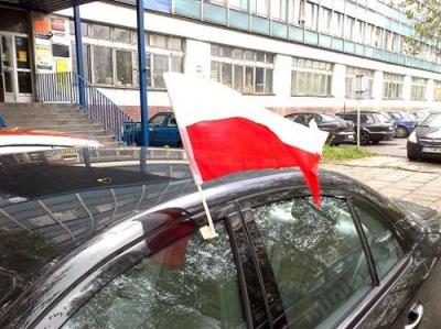 Flaga POLSKA z mocowaniem uchwytem do szyby F#01
