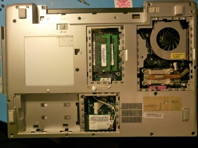 Uszkodzony Lenovo 3000 N200