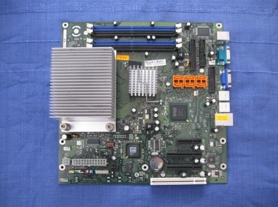 Fujitsu Siemens W26361-W1632-X-02 + Pentium E5200