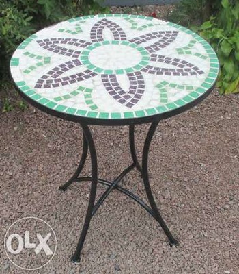 metalowy stół stolik z mozaiką ogrodowy