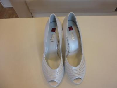 Obuwie ślubne Hogl białe, perłowe buty -50% r.40