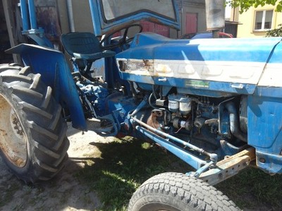 Ciągnik rolniczy ford 3000