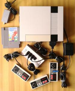 Nintendo NES Zasilacz 3 Pady 4Score Gra