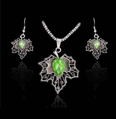 Komplet biżuterii liść z zielonym oczkiem.
