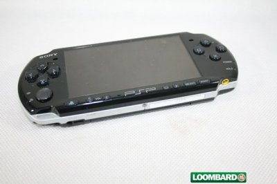 KONSOLA PSP 3004 +ŁADOWARKA +5 GIER