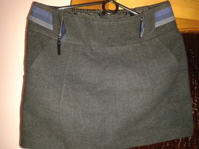 zestaw ubrań: spódnica Reserved, spodnie, bluzka