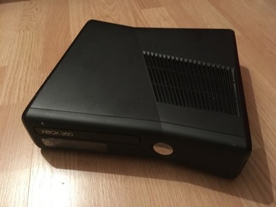 XBOX360 slim