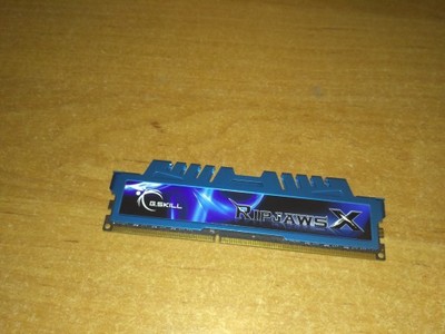 G.SKILL DIMM 1x8GB DDR3-1866 (F3-1866C9D-16GXM)