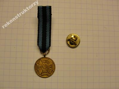 miniaturka medal LENINO ZE SZTANDARAMI BRAZ B10