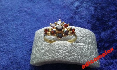Piękne Srebro Granaty prze śliczny pierścionek