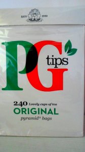 PG Tips czarna angielska herbata 240piramidek 696g
