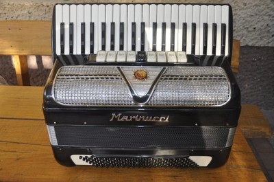 Akordeon Marinucci mod 850/120B