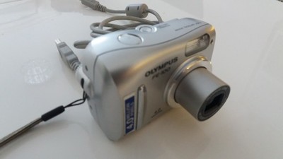 aparat fotograficzny olympus FE-100