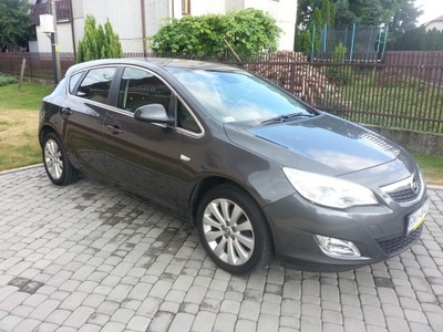 OPEL ASTRA IV 2010 1.4T COSMO 5D HATCHBACK