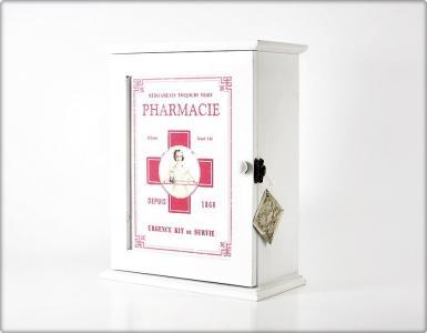 Skrzynka na leki apteczka drewniana pudełko biała