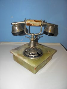 Stary telefon Onyks