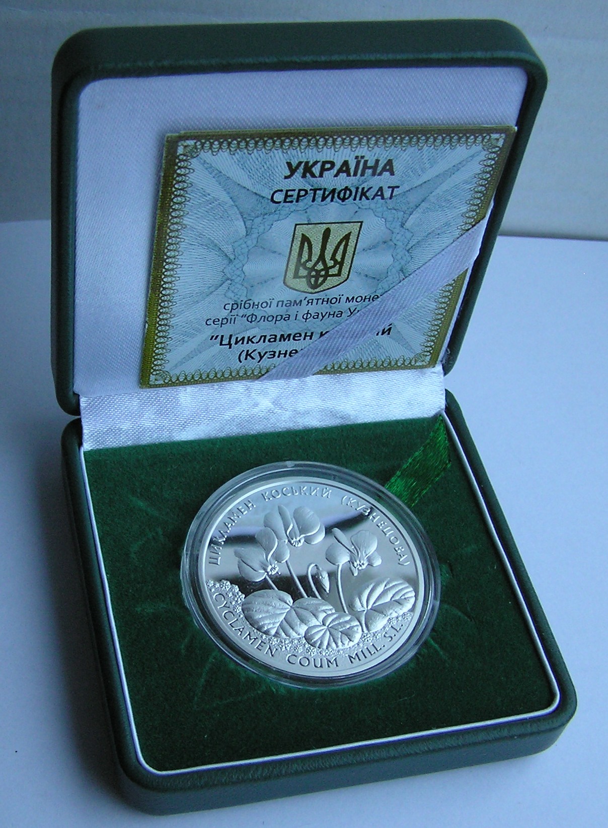 Ukraina 2014r. 10 hrywien - Cyklamen (srebro)
