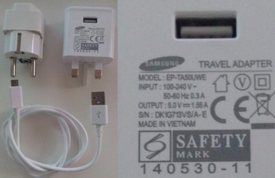 SAMSUNG TRAVEL ADAPTER EP-TA50UWE + 32 GB SD Karta