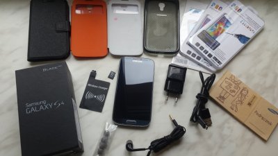 Samsung Galaxy S4 Black Edition + akcesoria i gwar