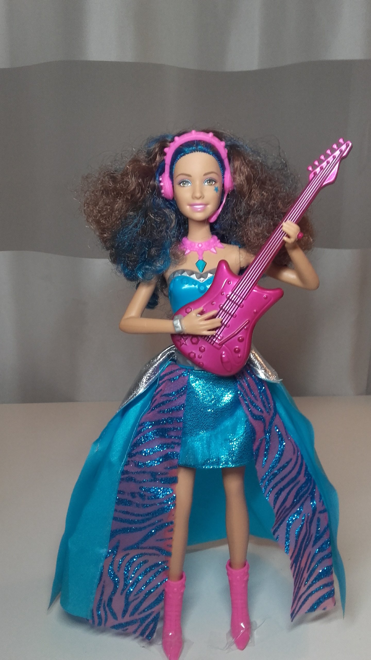 Lalka Barbie Rockowa Księżniczka ERIKA + GRATIS - 7054631073 - oficjalne  archiwum Allegro