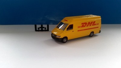 Busch 47851 Mercedes-Benz Sprinter DHL 1:87