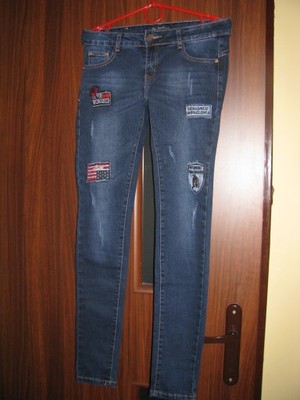 Super spodnie jeansowe rurki naszywki przetarcia .