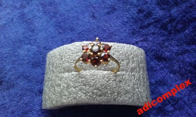 Piękne Srebro Granaty prze śliczny pierścionek
